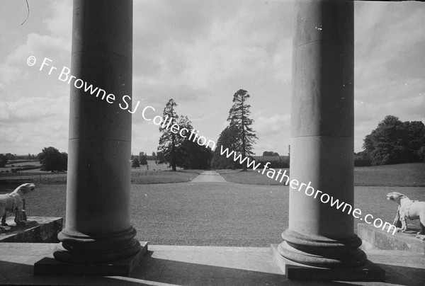 WELLINGTON AVENUE THROUGH PILLARS OF PORCH